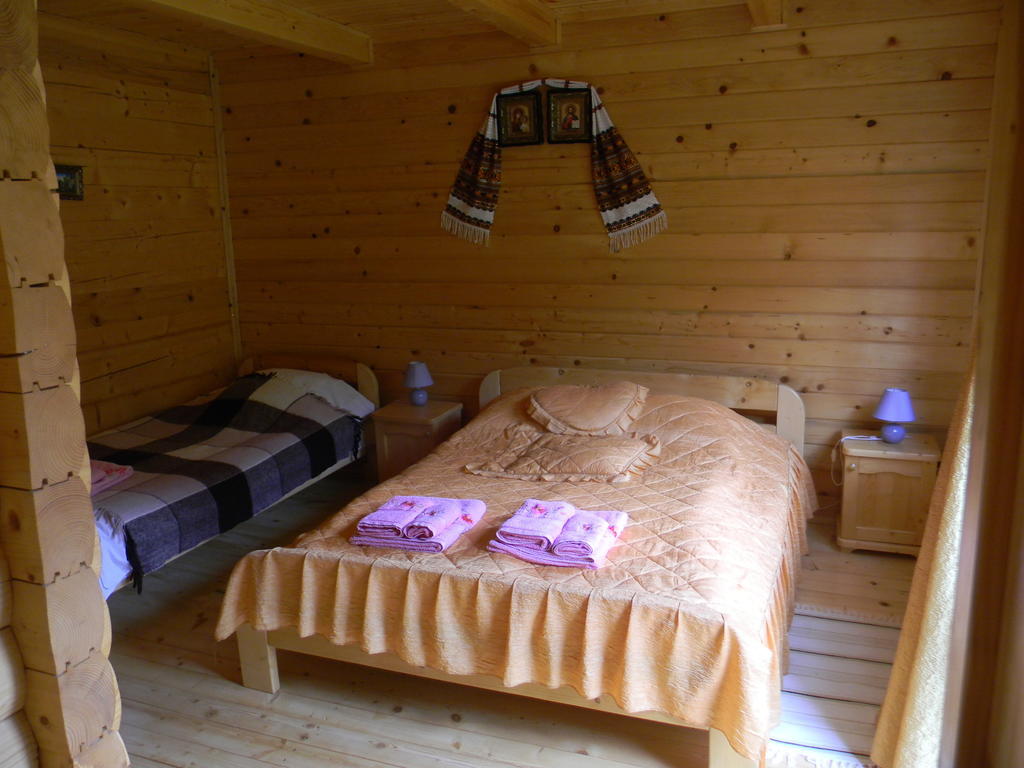 Guсulka Ksenia Villa Kosiv Oda fotoğraf