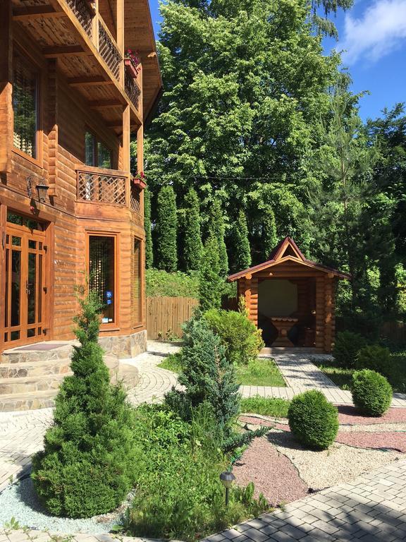 Guсulka Ksenia Villa Kosiv Dış mekan fotoğraf